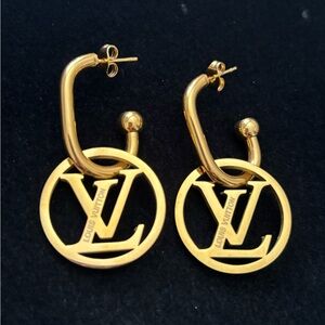 Stainless steel earrings